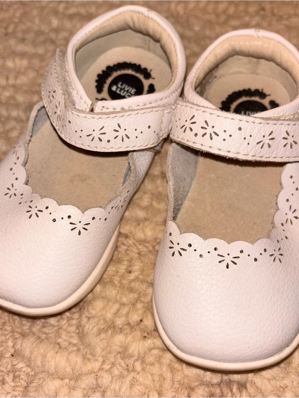 Livie & Luca soft white